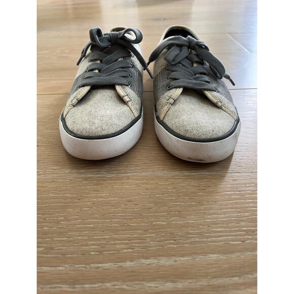 Sperry Pier View Gray Striped Wool Sneakers | Size 9 Women's - Picture 6 of 9